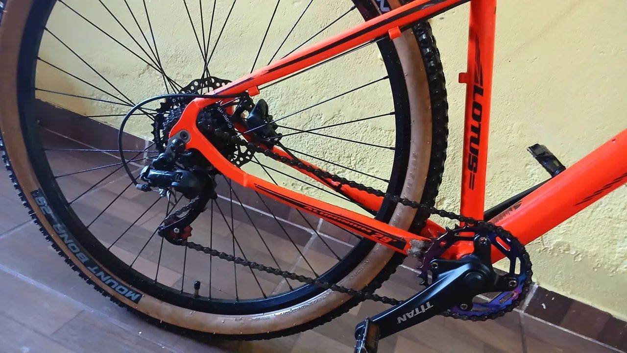 Bicicleta MTB aro 29 LOTUS - Foto 2