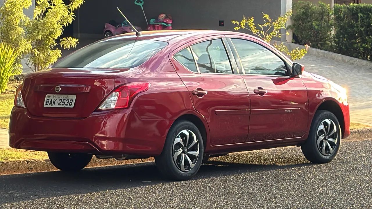 Nissan Versa VERSA 1.0 12V FlexStart 4p Mec. 2016