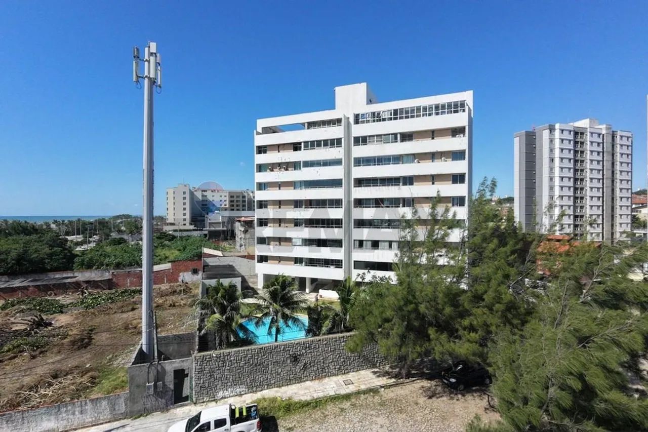 Seu Refúgio Moderno na Praia do futuro vista mar / Edifício Verona.
