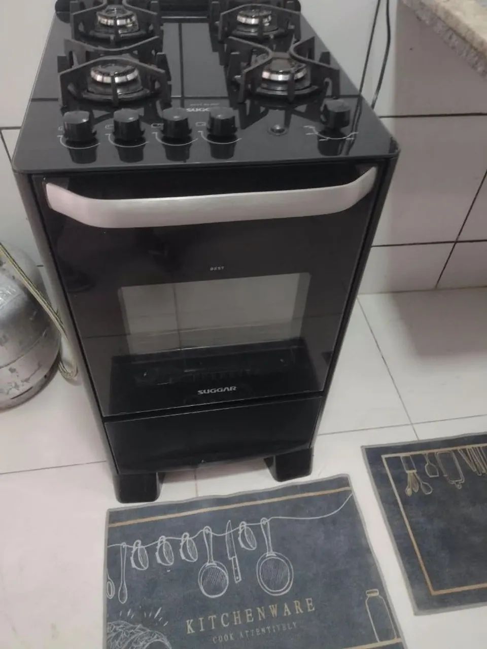 VENDO MÓVEIS COM POUCO TEMPO DE USO EM ESTADO DE ZERO. - Foto 2
