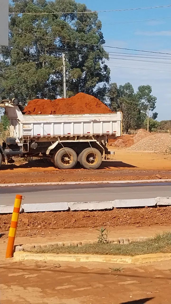 Caminhão de aterros. F *  - Foto 3
