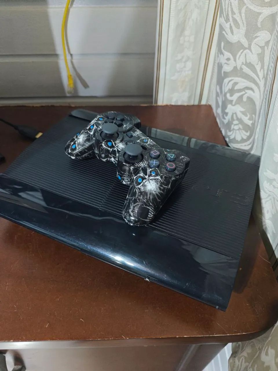 Ps3 slim com vários jogos e pegar e jogar