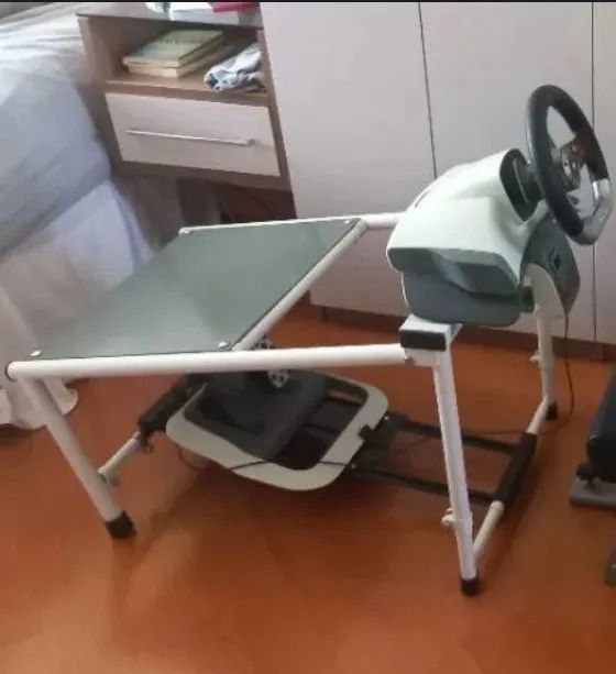 Cockpit Suporte volante gamer compacto. 