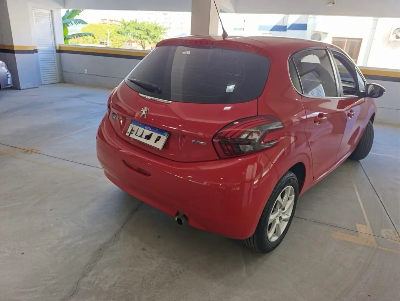 Peugeot 208 Active 1.2 Flex 12V 5P Mec. 2018 - Foto 2