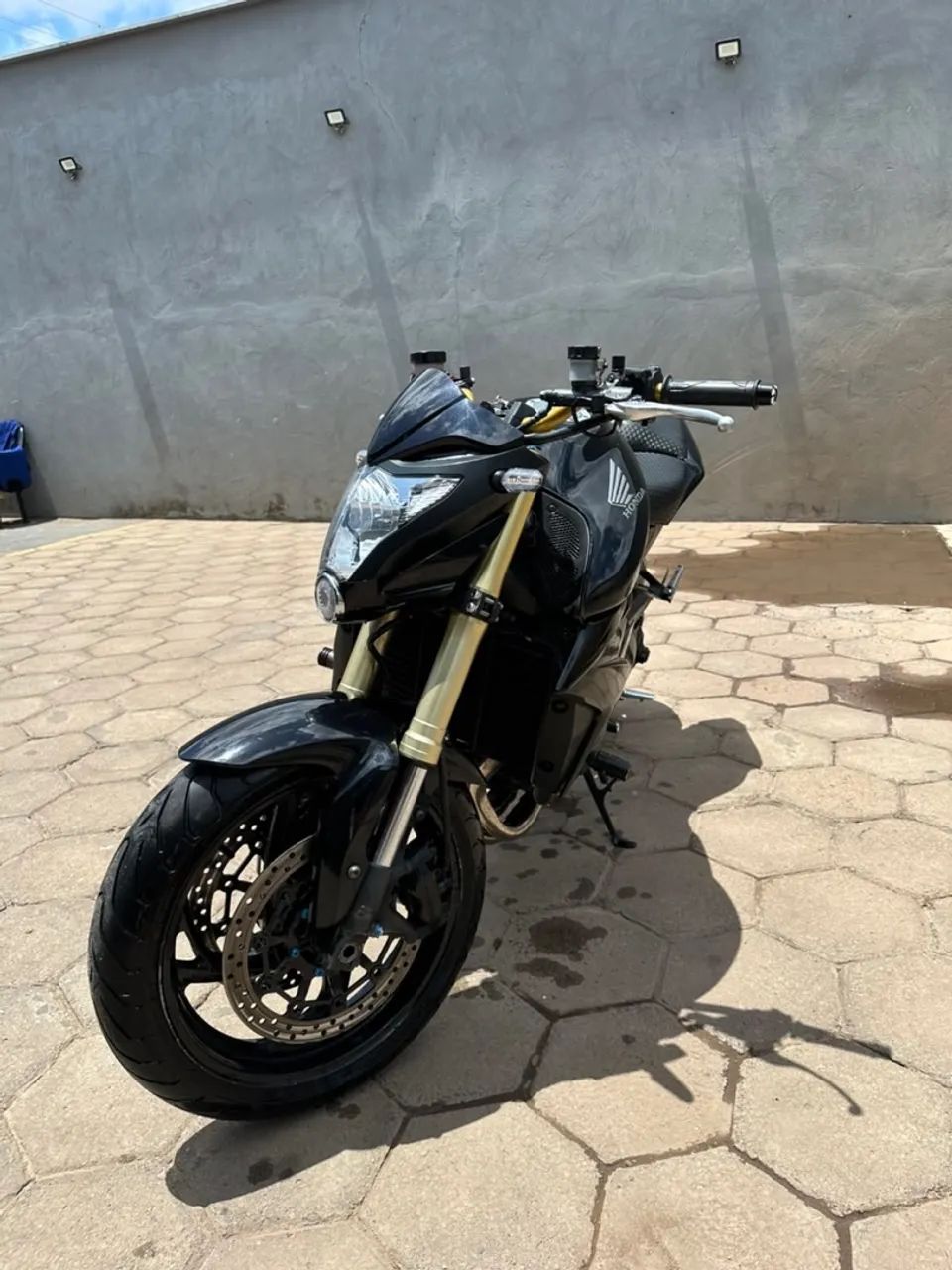 CB 1000 R - Foto 4