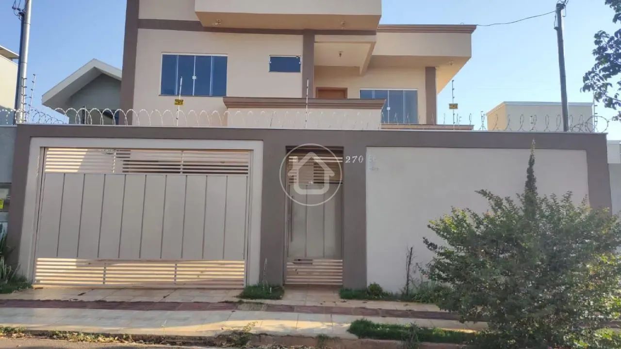 SOBRADO COM 01 QUARTO E 02 SUITES - SIRIO LIBANES