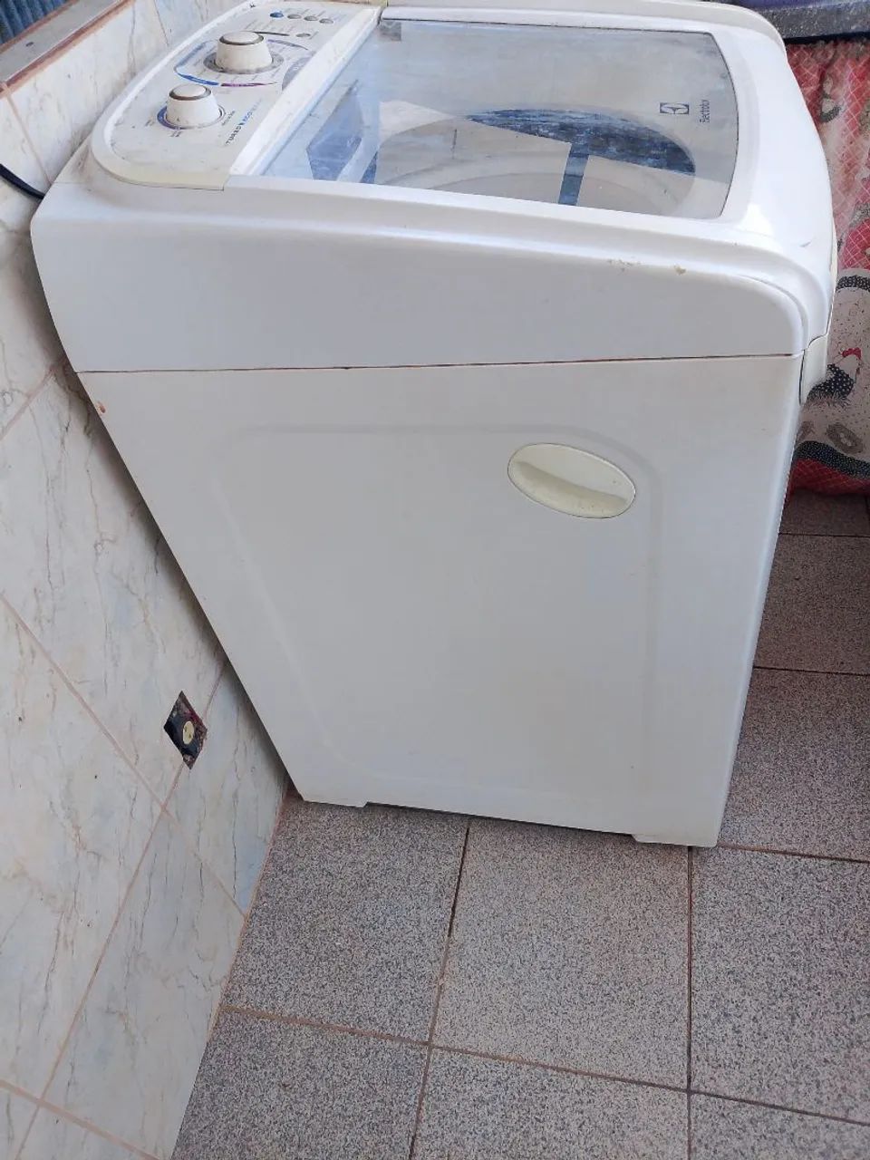 Máquina de lavar roupa Eletrolux 13kl