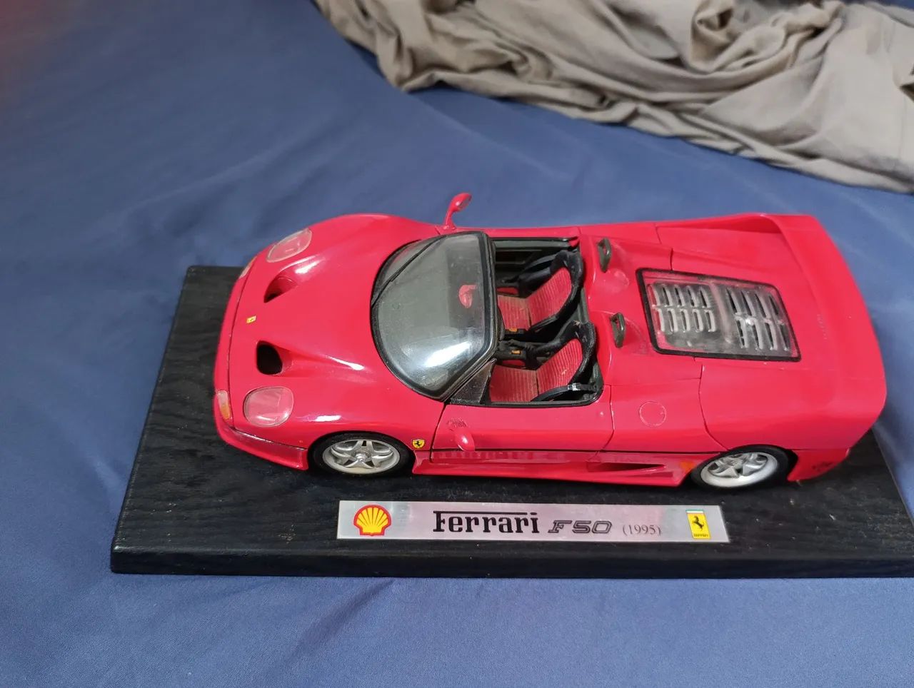 Miniatura Ferrari F50 1/18 na escala - Foto 2
