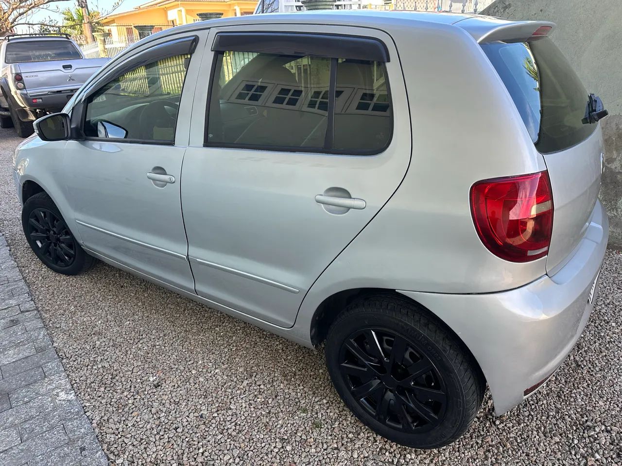 Volkswagen Fox 1.0 MI Total Flex 8V 5P 2012 - Foto 5
