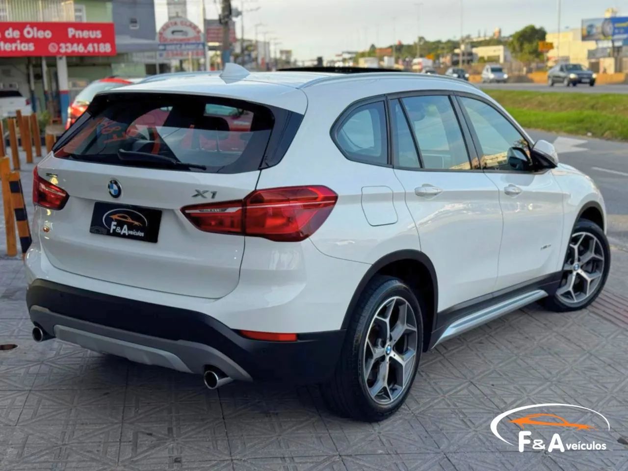 BMW X1 Sdrive 20I X-line 2.0 TB Active Flex 2018 - Foto 4