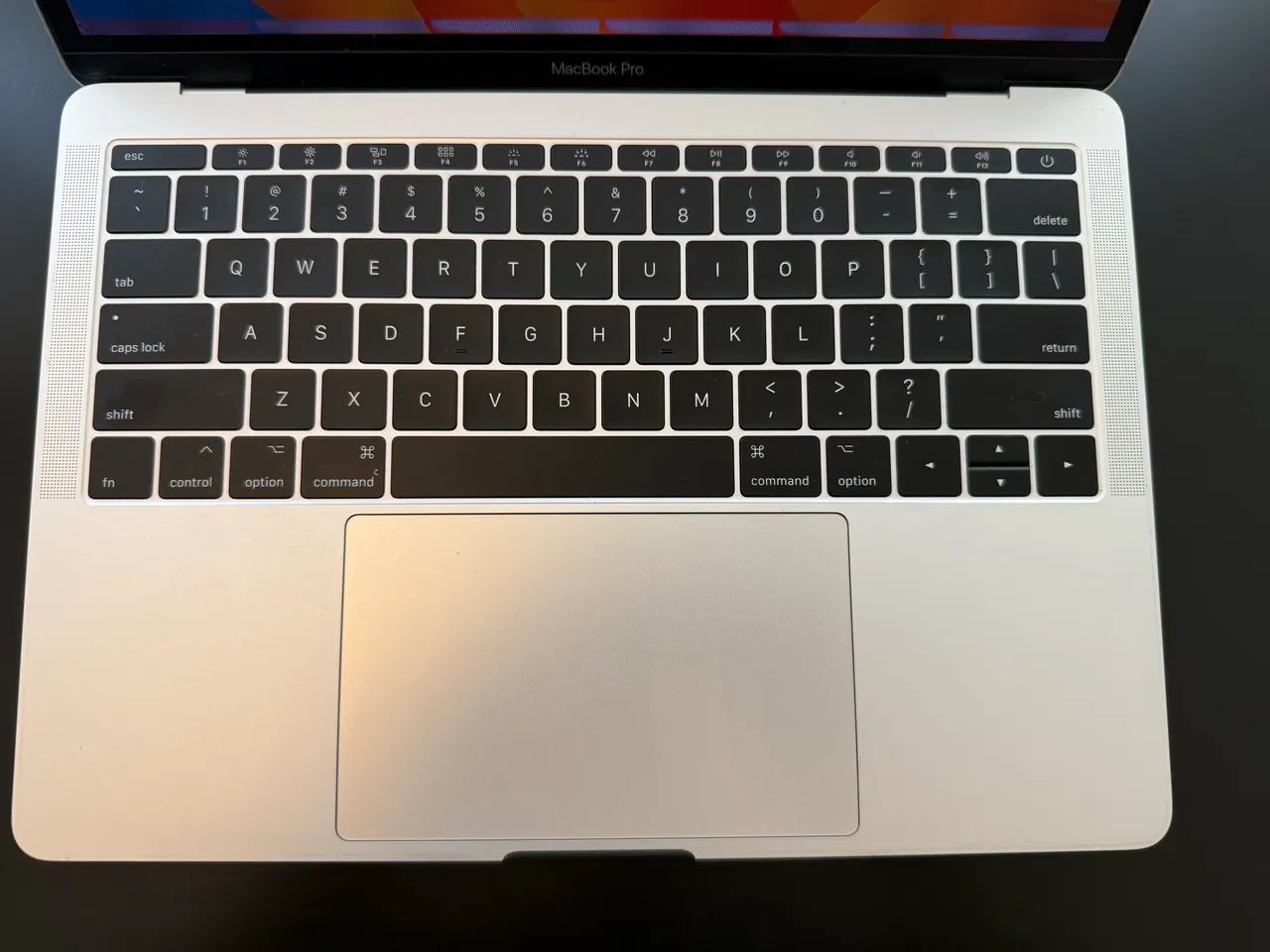 MacBook Pro 13? A1708 ? 256GB SSD / 8GB RAM ? Leia a Descrição