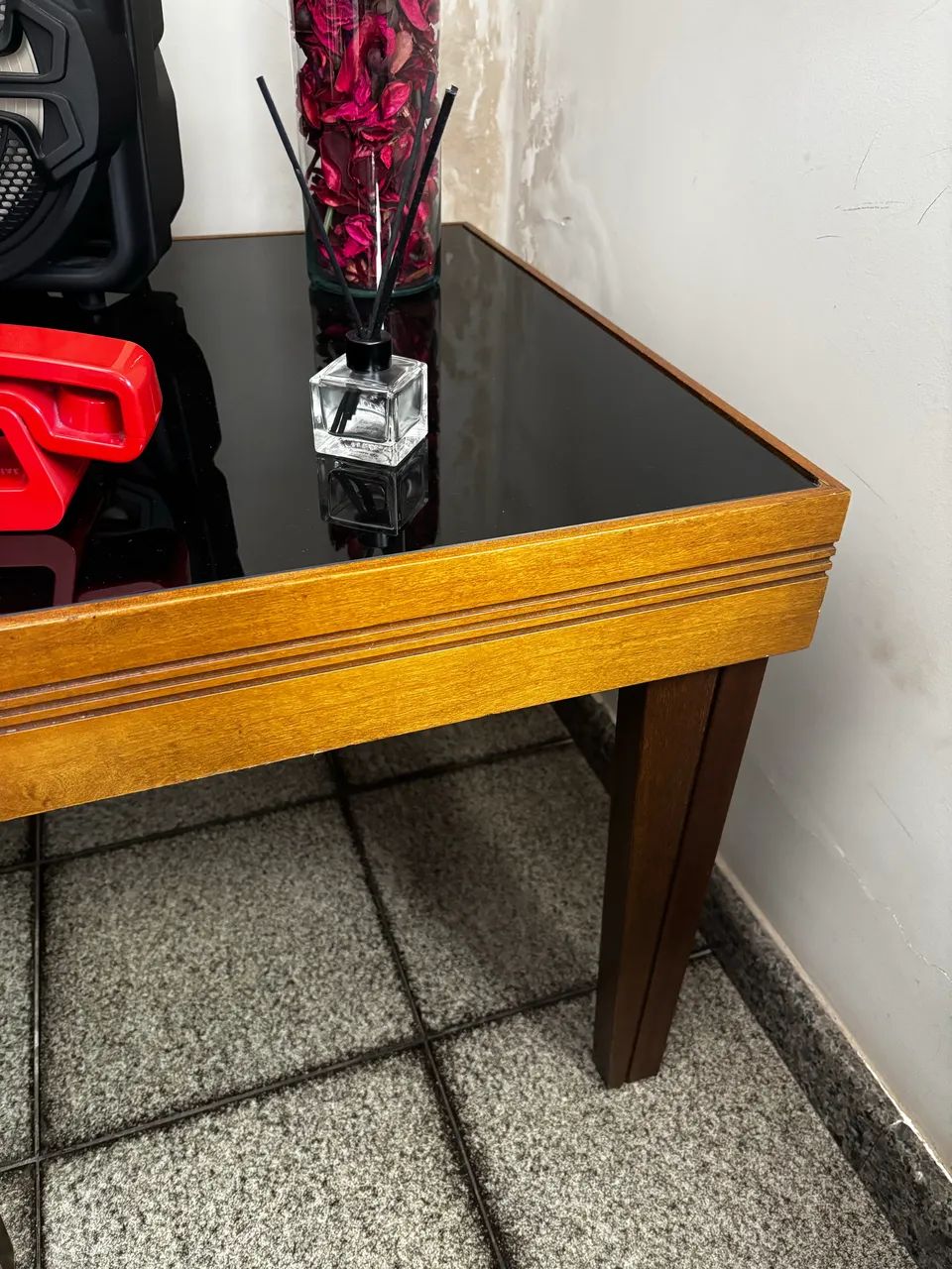 VENDO CONJUNTO DE MESA DE CENTRO E MESA DE CANTO - Foto 3