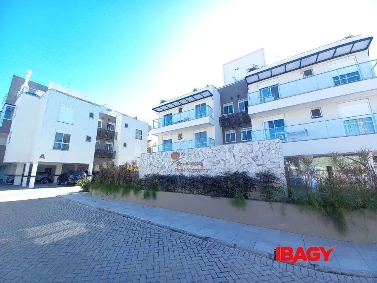 Excelente Apartamento 3 dormitório(s) em Campeche - FLORIANÓPOLIS