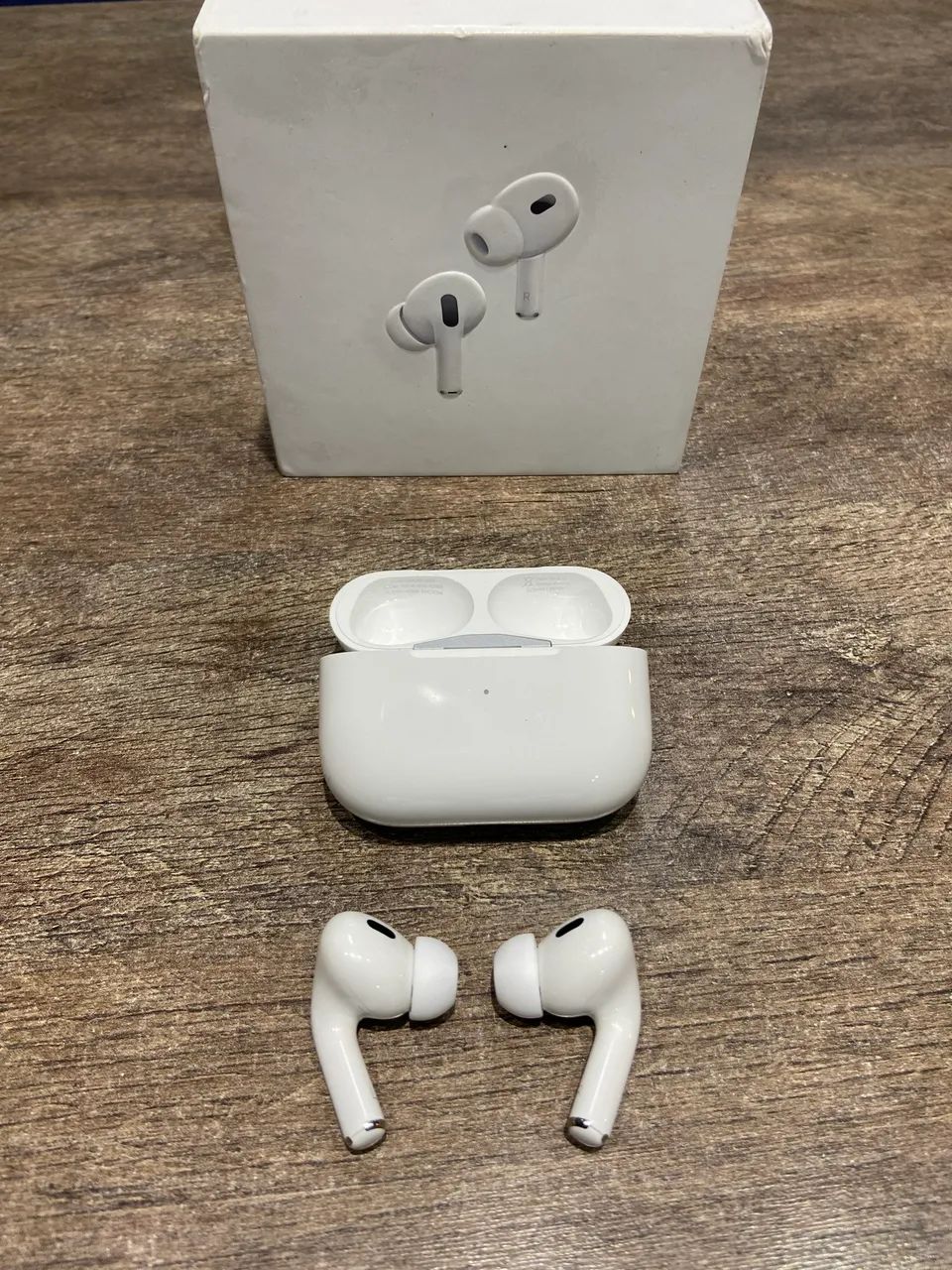 Apple AirPods Pro 2ª Geração Usb-C | Loja Física - Fones de Ouvido