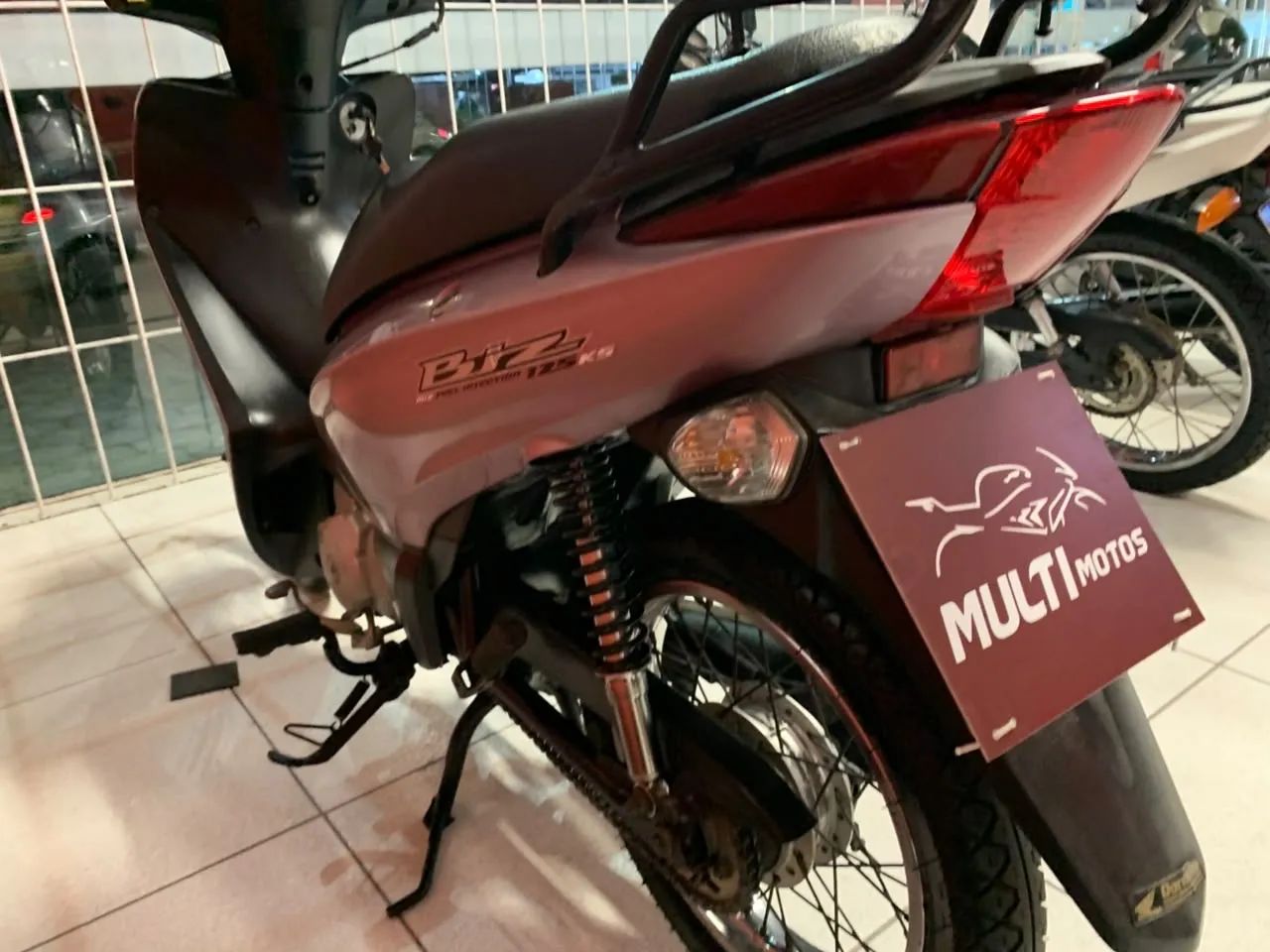 BIZ 125 KS 2011 - Foto 3