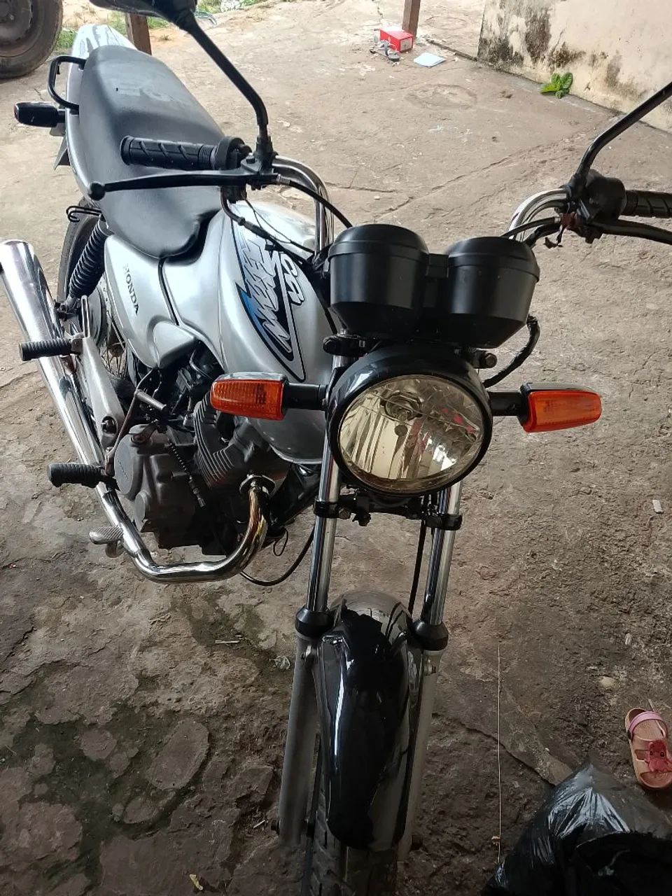 Vendo se essa Titan 125 es - Foto 2
