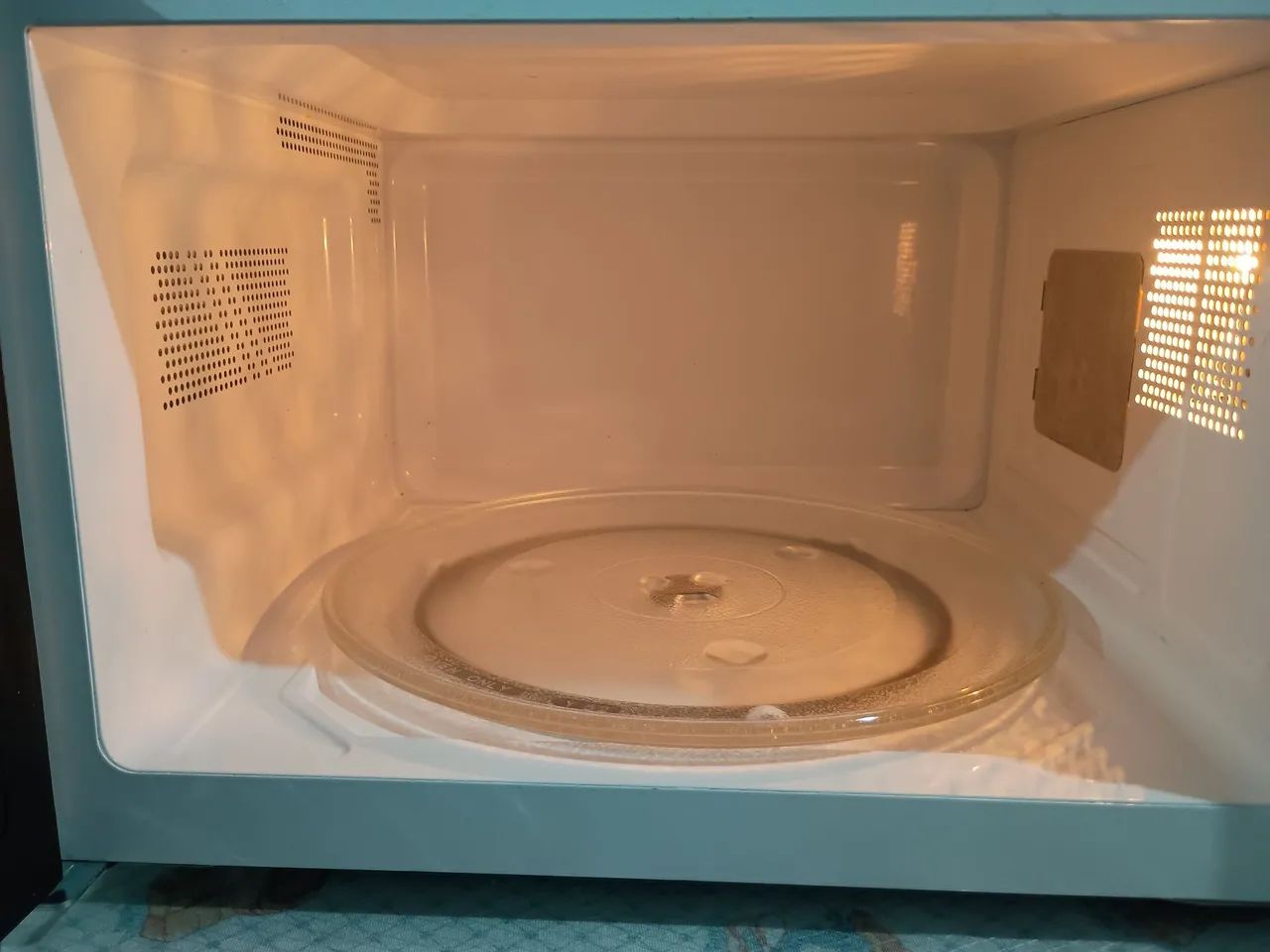 Microondas 30 litros  - Foto 5