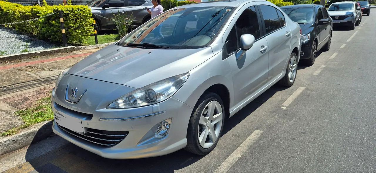 Peugeot 408 408 Sedan Griffe 2.0 Flex 16V 4p Aut. 2012