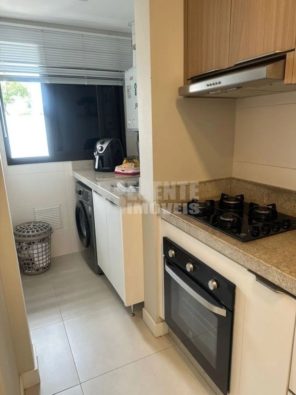 Studio Mobiliado no Bairro Carvoeira em Florianópolis - Foto 4