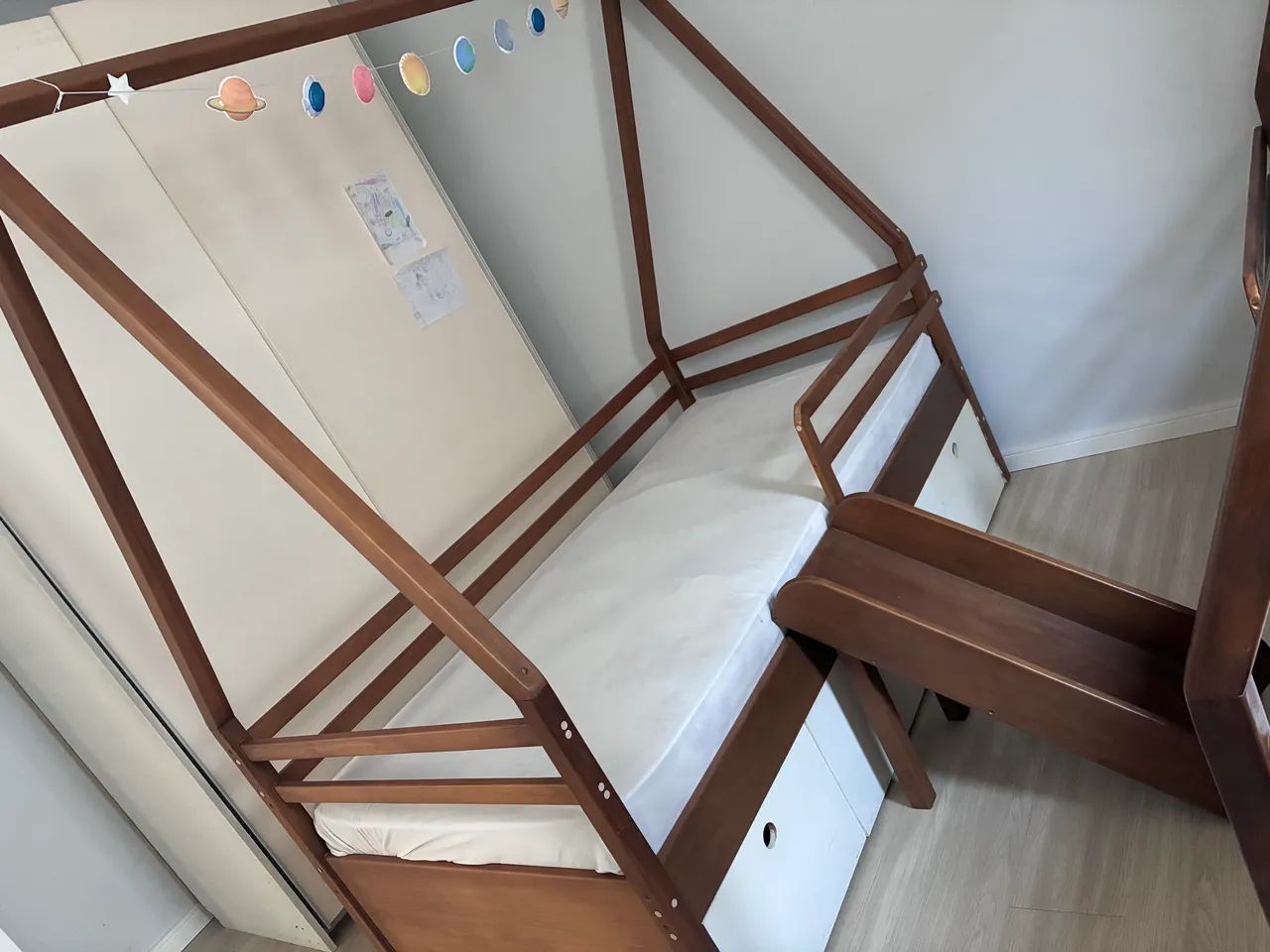 Vende-se 2 camas