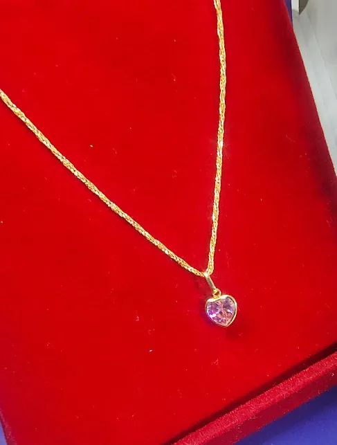 Pingente Coração Rosa Ouro 18 Kilates Pedras Zircônia 5 mm - Foto 2