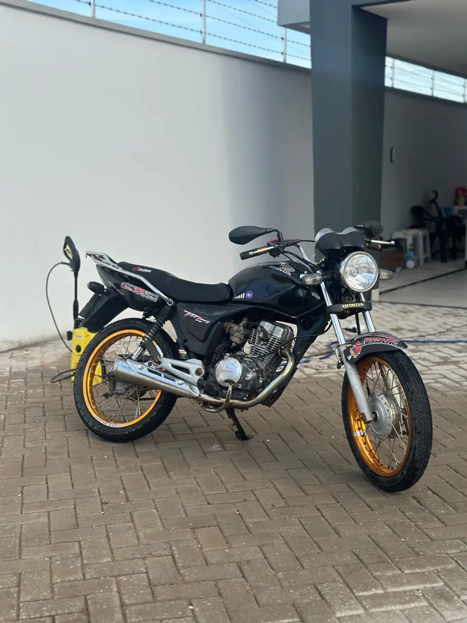 Titan 150  - Foto 2