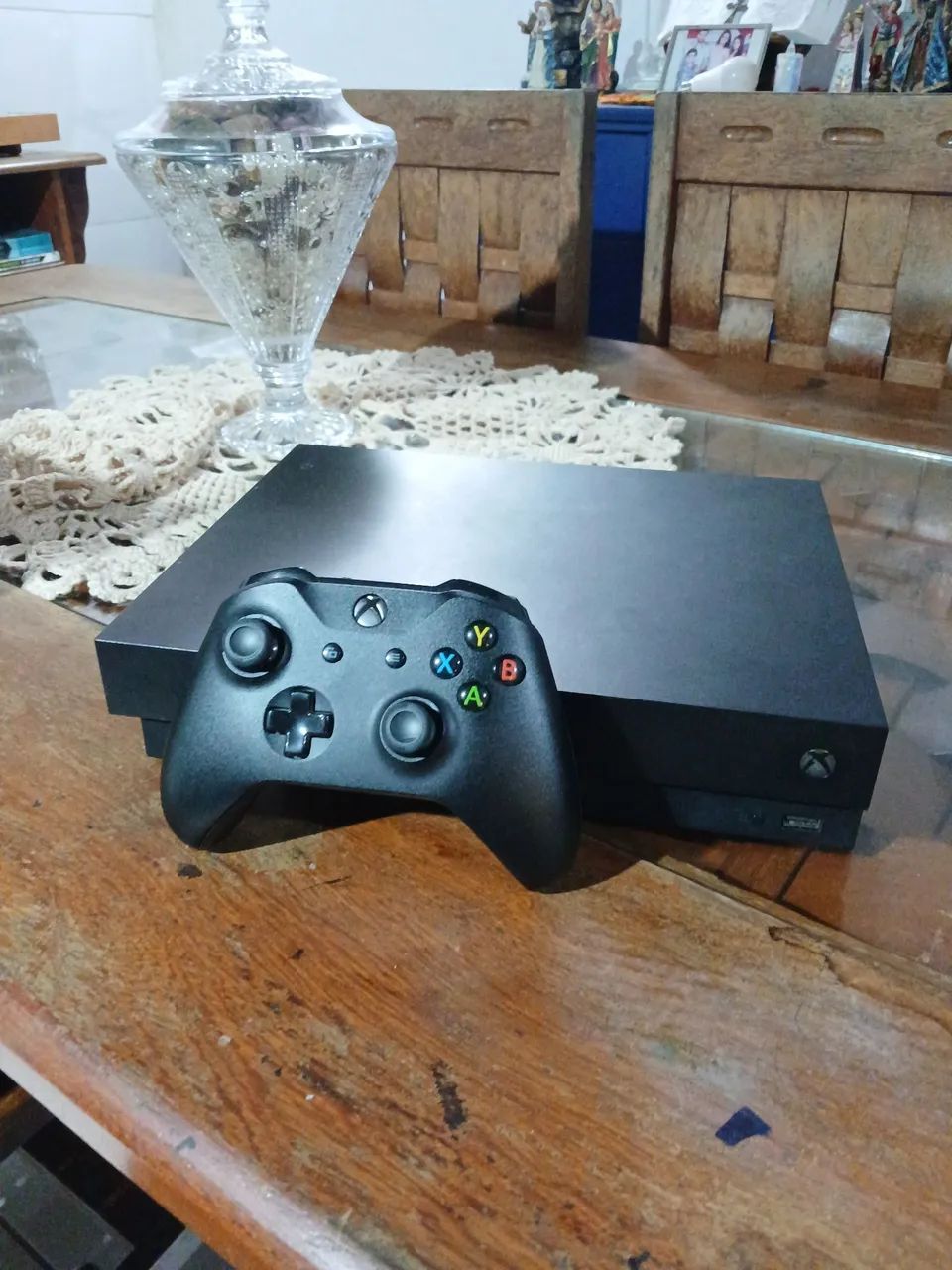 Xbox One X 1TB - Foto 2