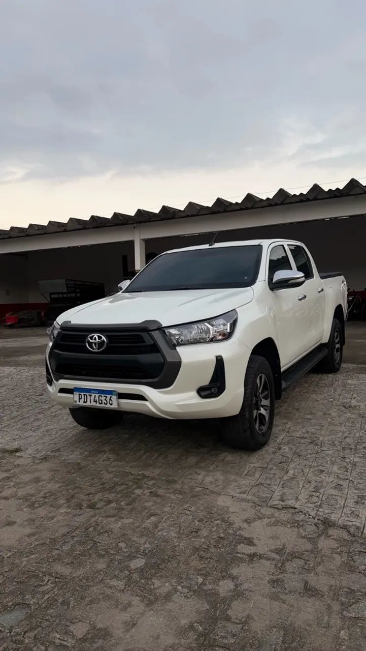 Toyota Hilux CD 4X4 2.8 DIESEL AUT. 2016