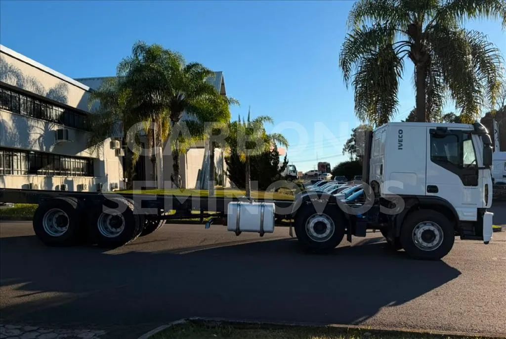 IVECO TECTOR 24E30 8X2 2018/2019 - Foto 4