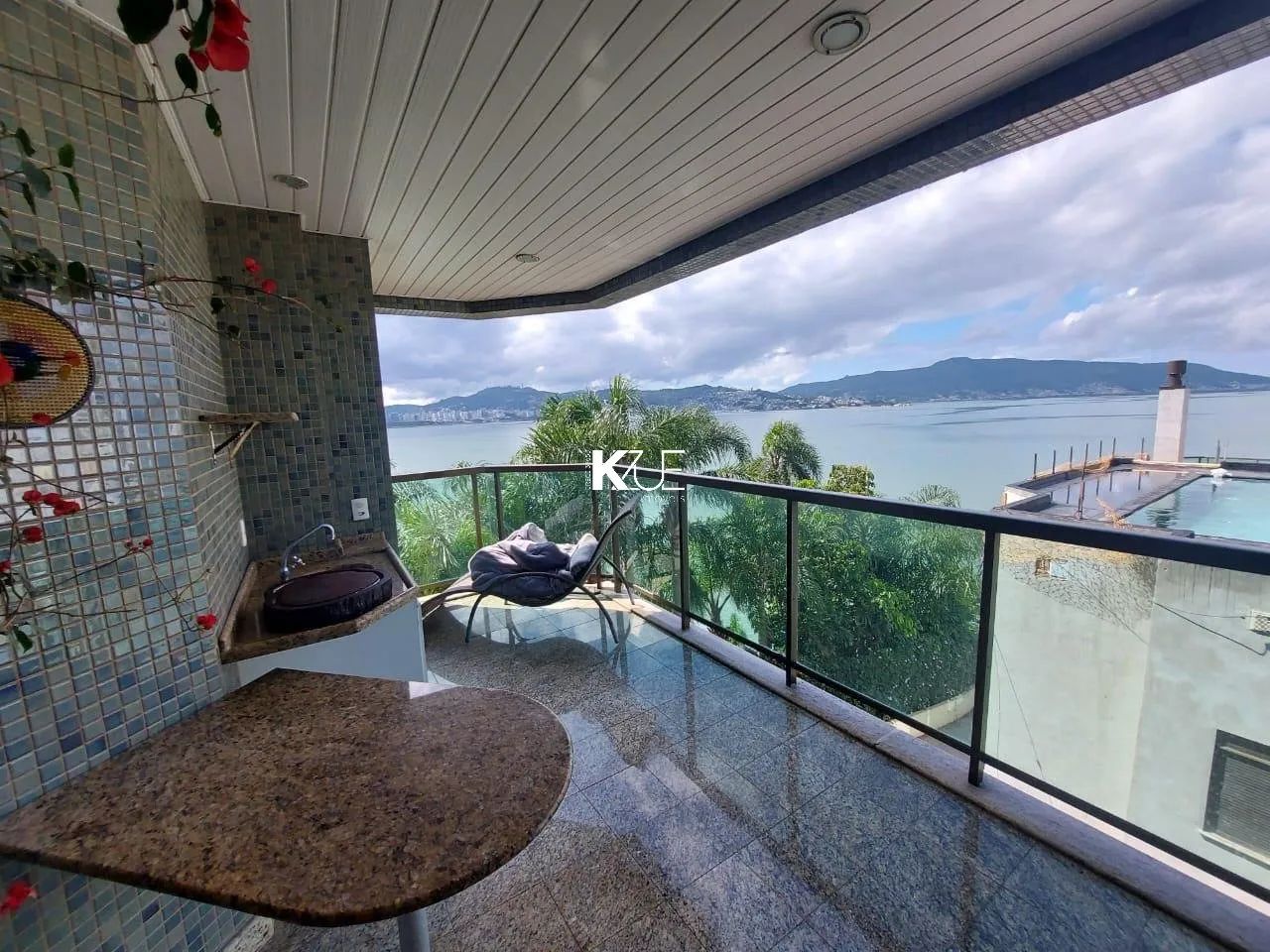 Apartamento à venda com 2 quartos no bairro Coqueiros em Florianópolis - Foto 3