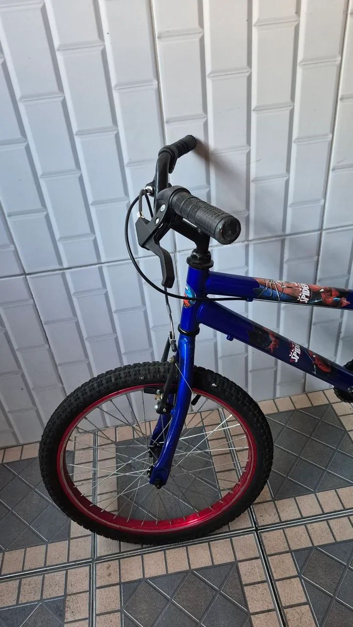 Bicicleta infantil aro 20 - Foto 2