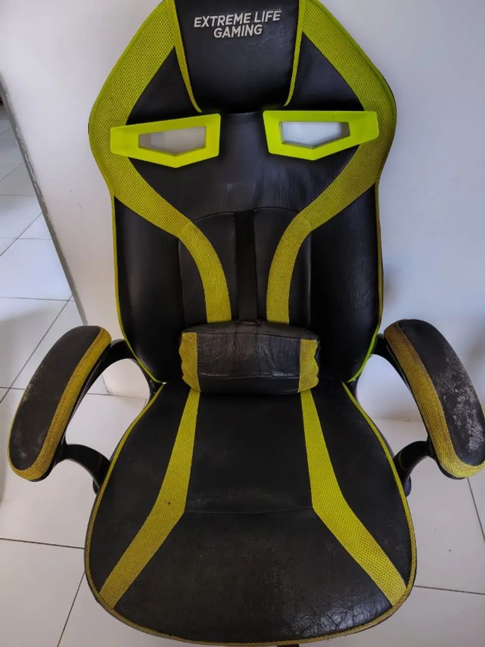 Cadeira gamer usada (negociável)