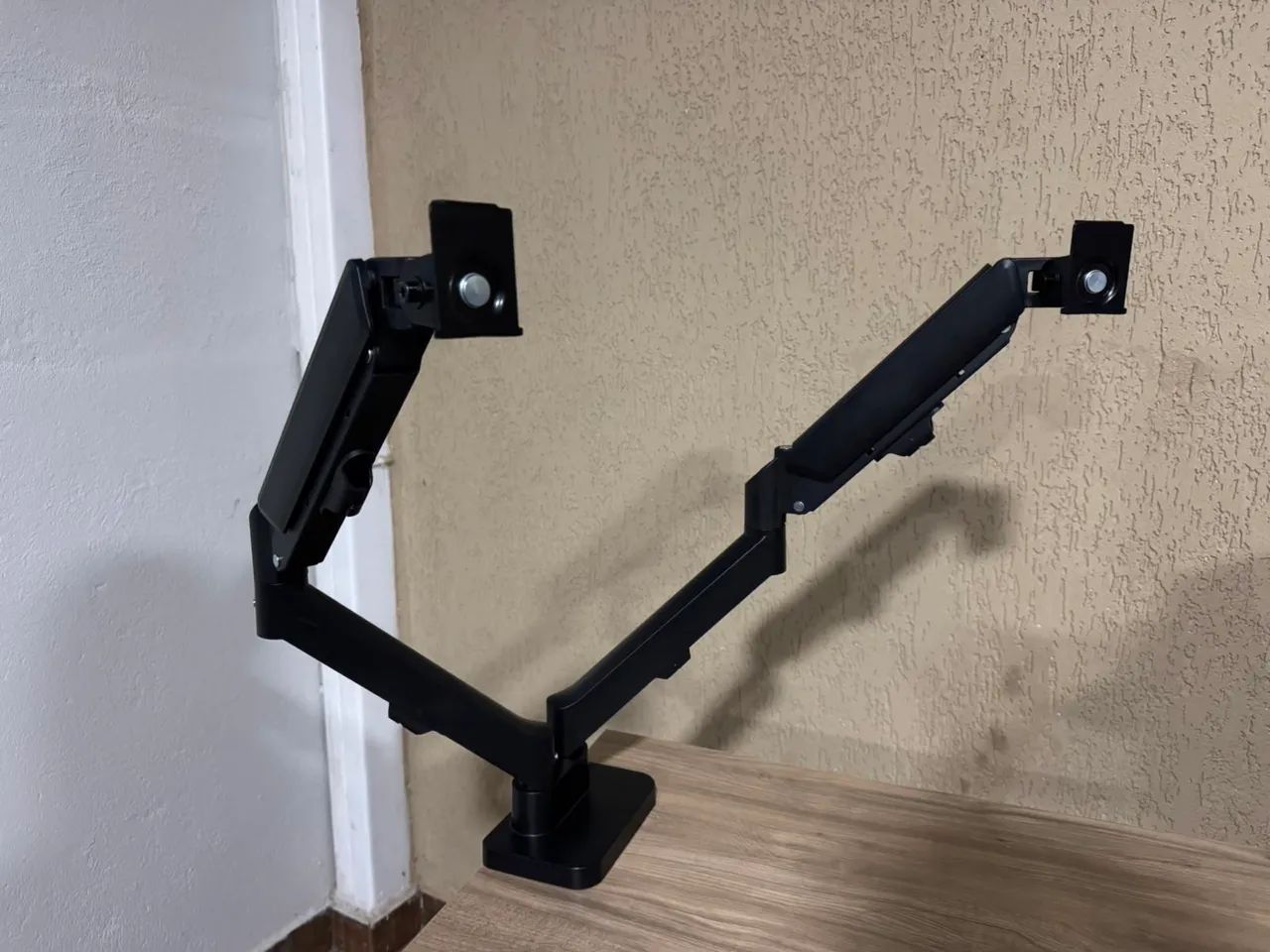 Suporte de mesa articulado - Foto 4