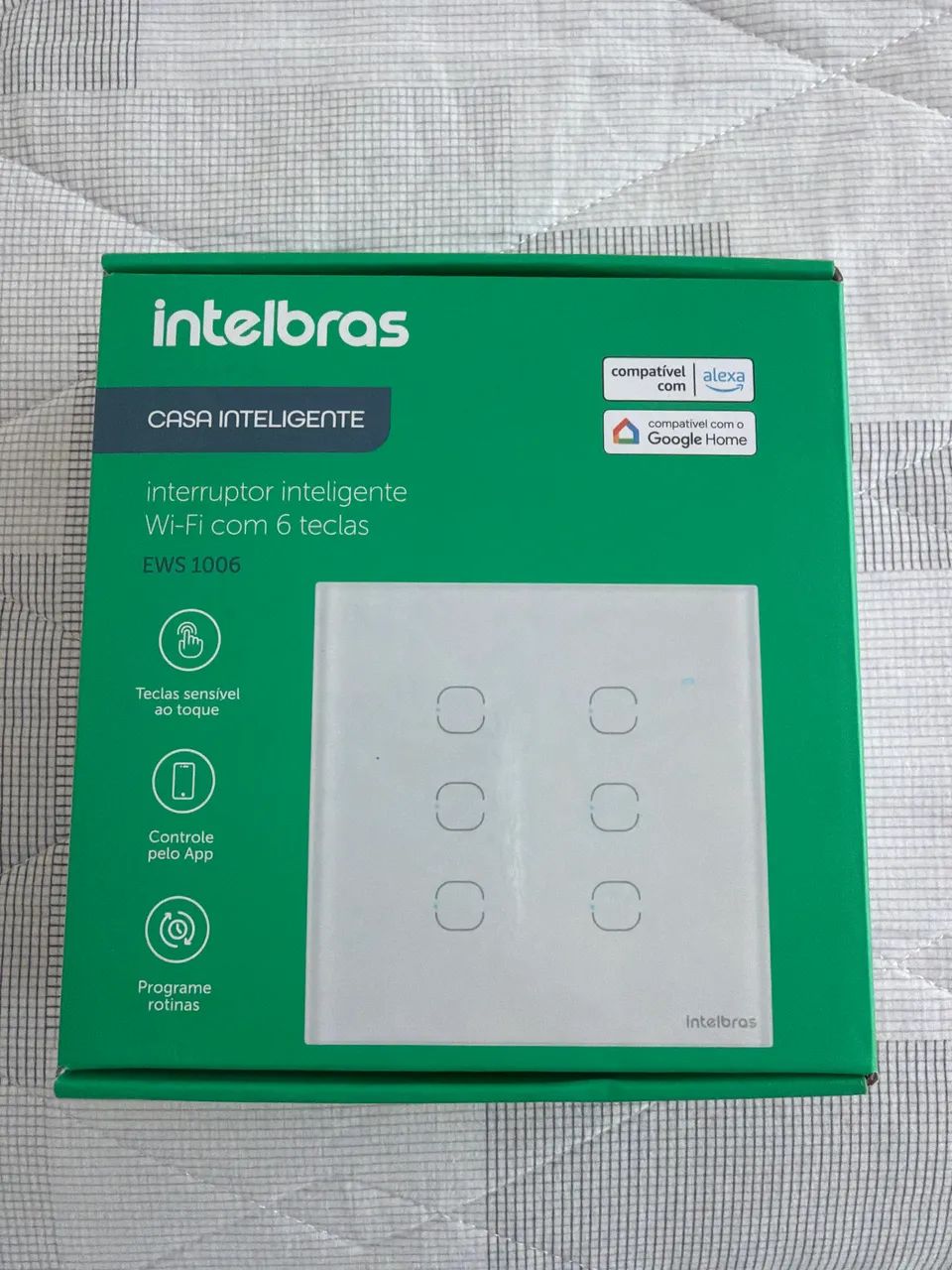 Interruptor inteligente intelbras Wi-Fi com 6 teclas