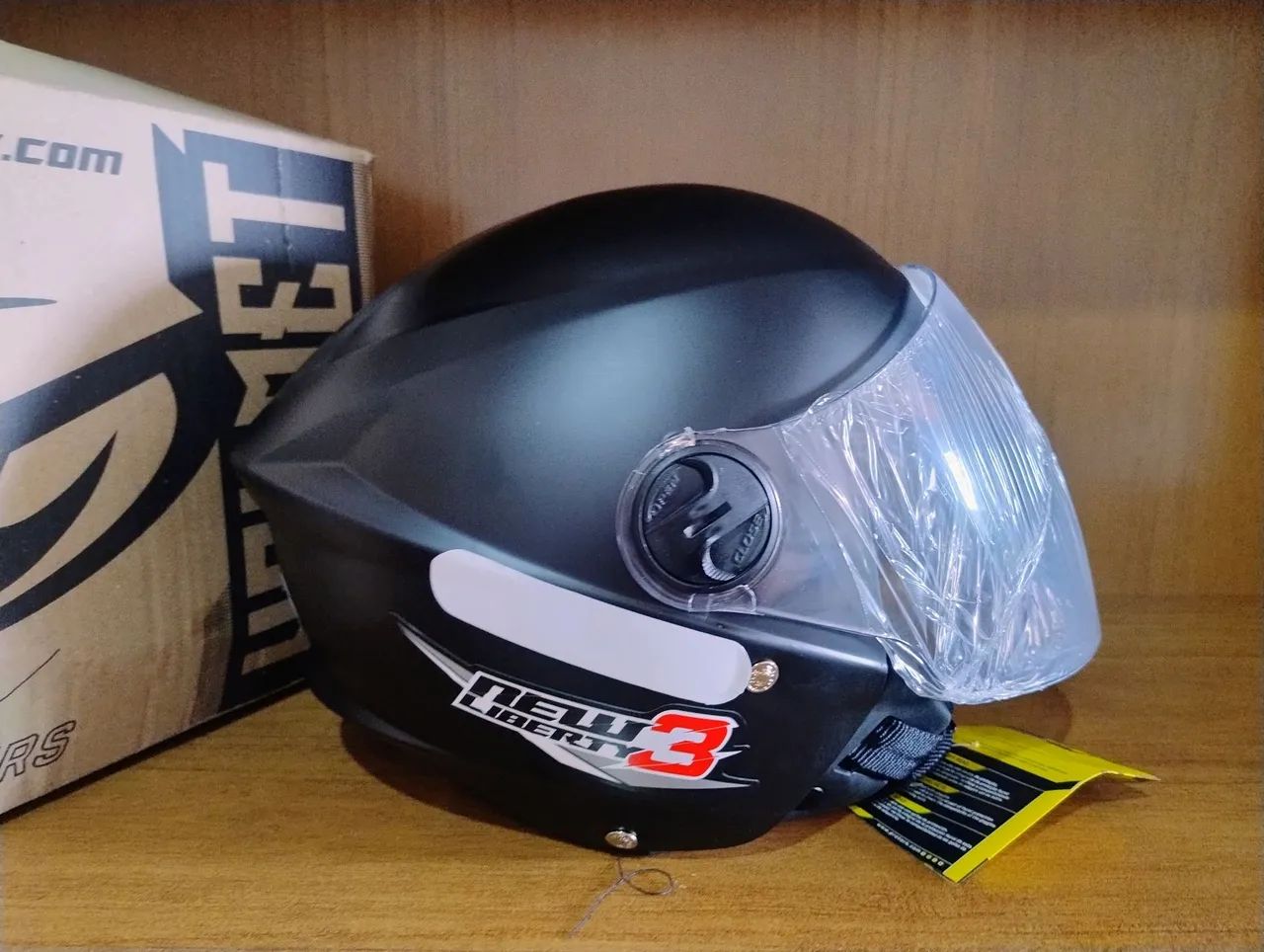 Capacete r8 - Foto 4