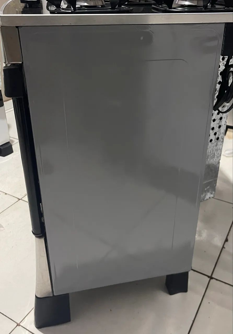 Fogão 5 bocas mesa de vidro Mueller , elétrico!  - Foto 5