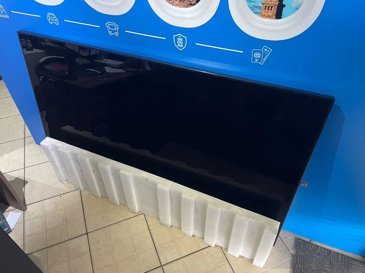 Lote 2 TVs Samsung 85?Sony 70? com defeito 