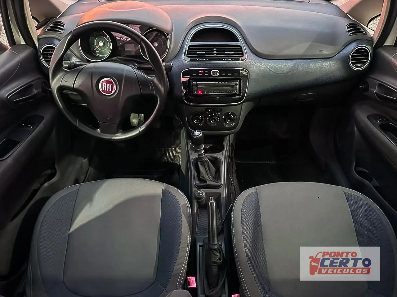 Fiat Punto Attractive 1.4 Fire Flex 8V 5P 2013 - Foto 5