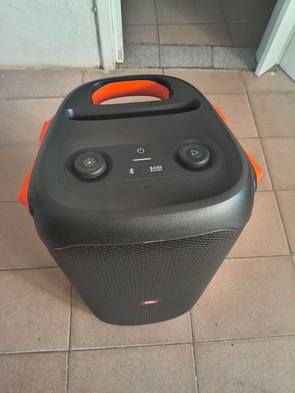 Caixa de som jbl partybox - Foto 2