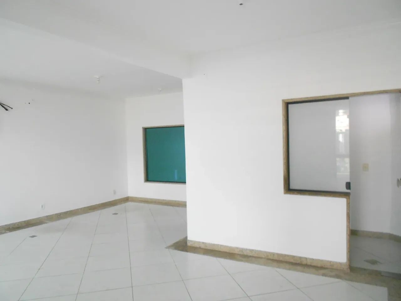 EXCELENTE PRÉDIO COMERCIAL PARA INVESTIMENTO. 12 SALAS. - Foto 3