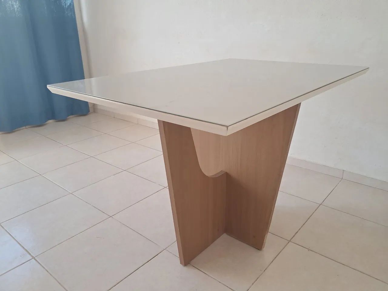 MESA ( TAMPO DE VIDRO) - Foto 2