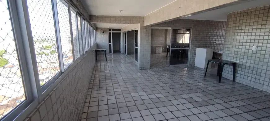 Apartamento 109m², 3 Quartos, Suíte, Varanda e Dependência - Madalena - Foto 4