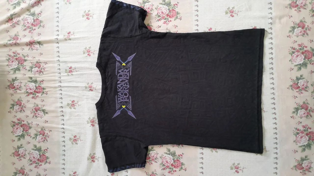 Camiseta Pantera Negra dupla face - Foto 3