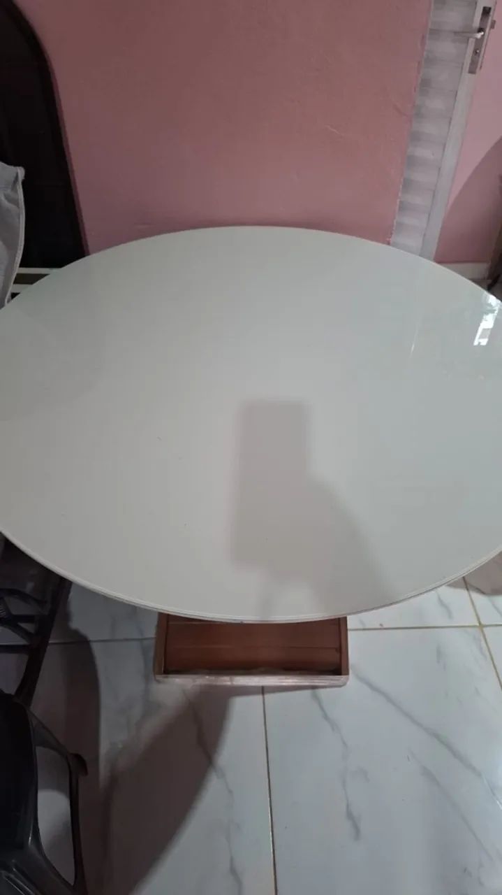 Vende-se mesa de jantar