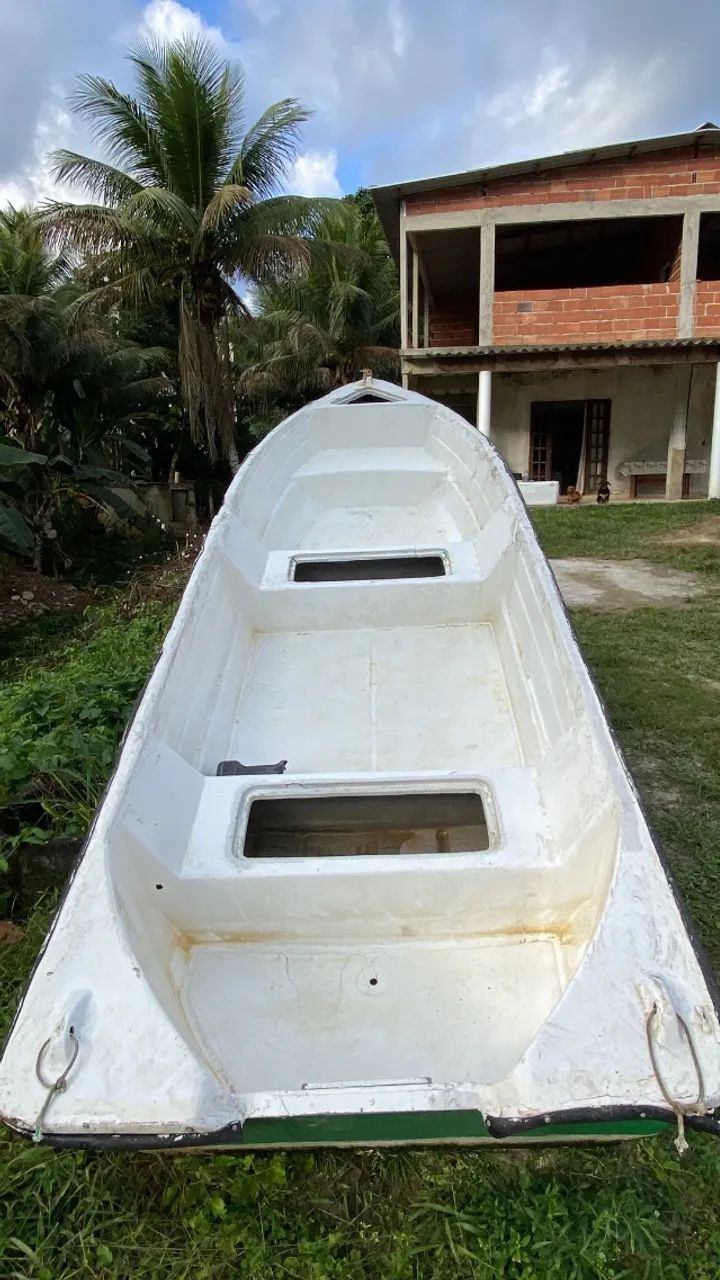 Bote de fibra