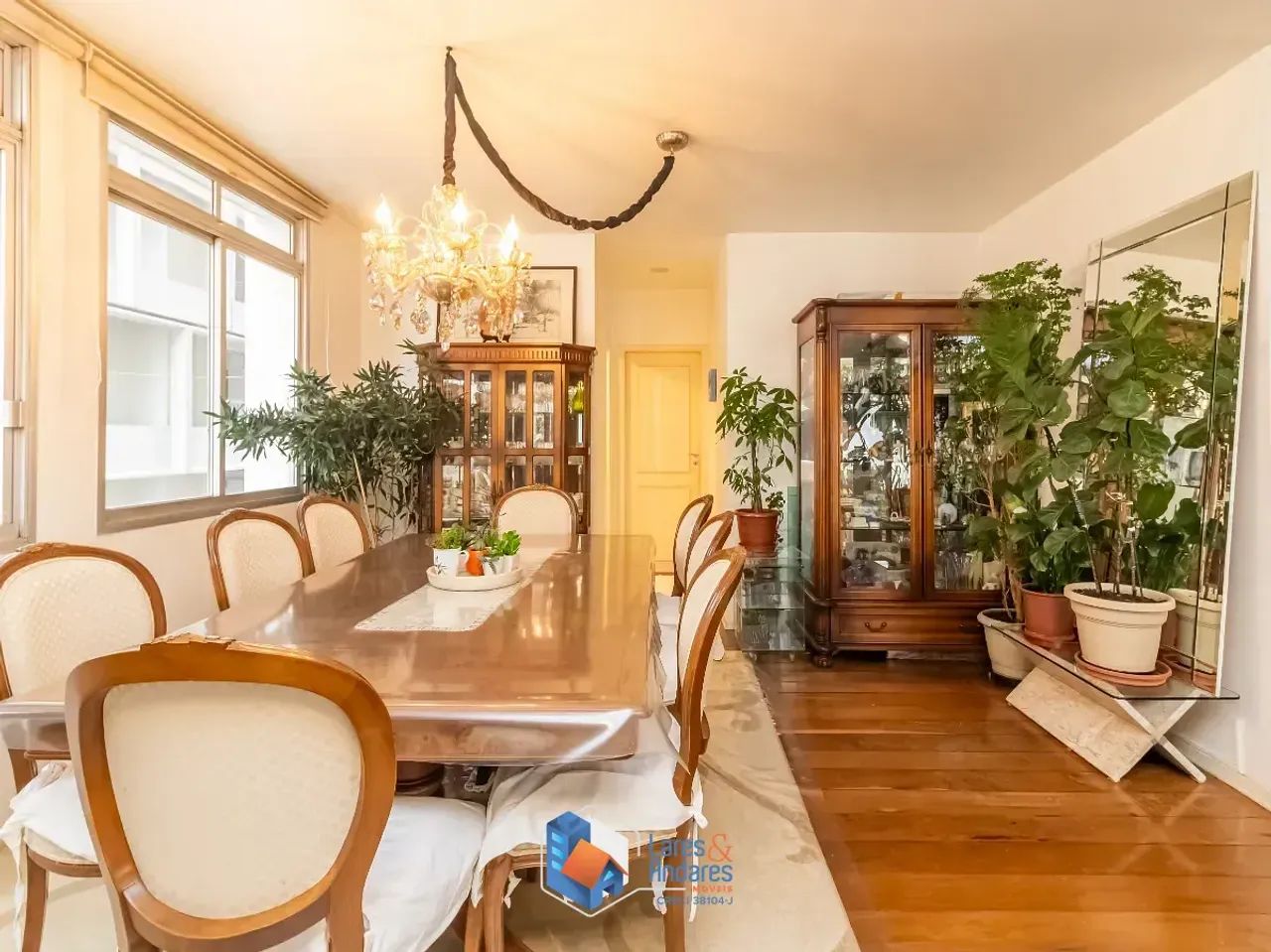 Apartamento para venda em Itaim Bibi com 3 quartos, sendo 1 suíte, 180m² - Foto 2