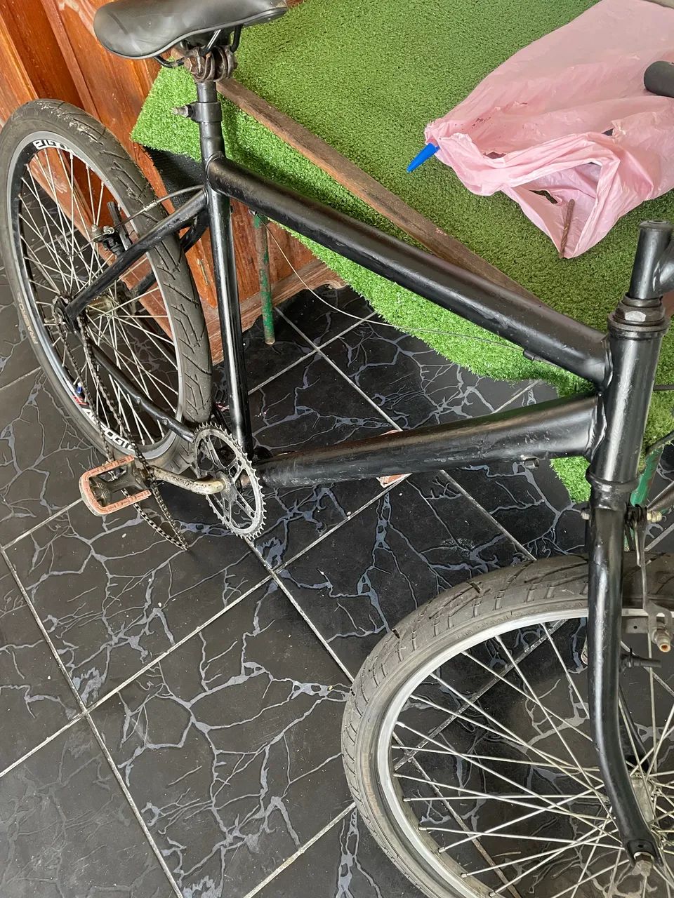 Bicicleta aro 26 seminova 
