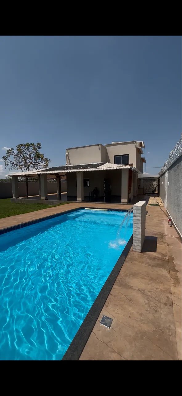 Chácara com Piscina Aquecida, 4 Quartos, 3 Suítes