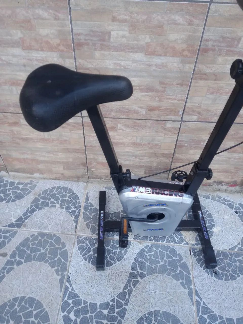 Bicicleta ergométrica semi nova com regulador de peso  - Foto 5