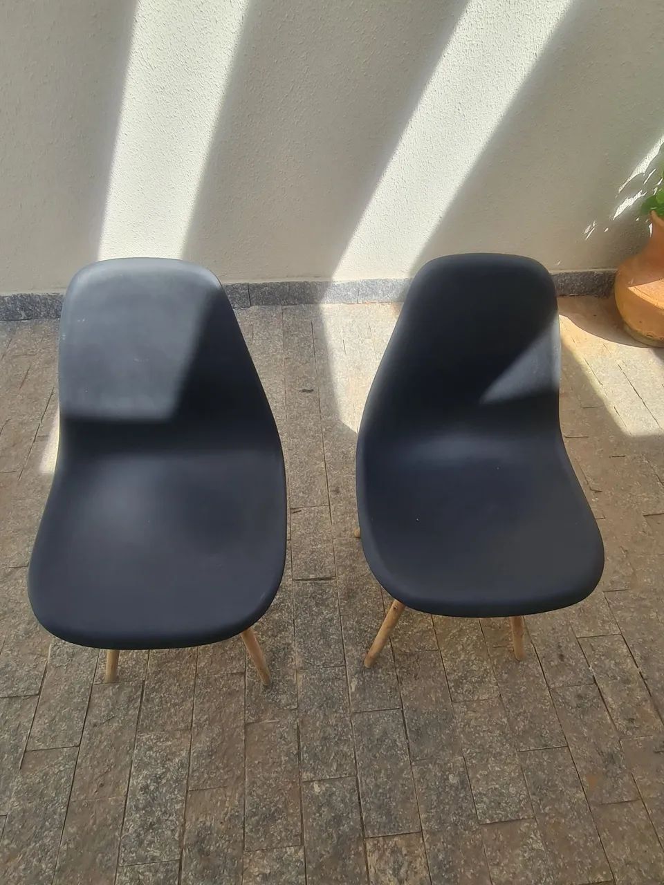 VENDE-SE CADEIRA CADA UM CUSTA 50,00